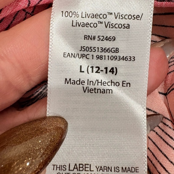 Joyspun Floral Sleepwear - Pink and Green Size L (12-14) - Picture 8 of 9